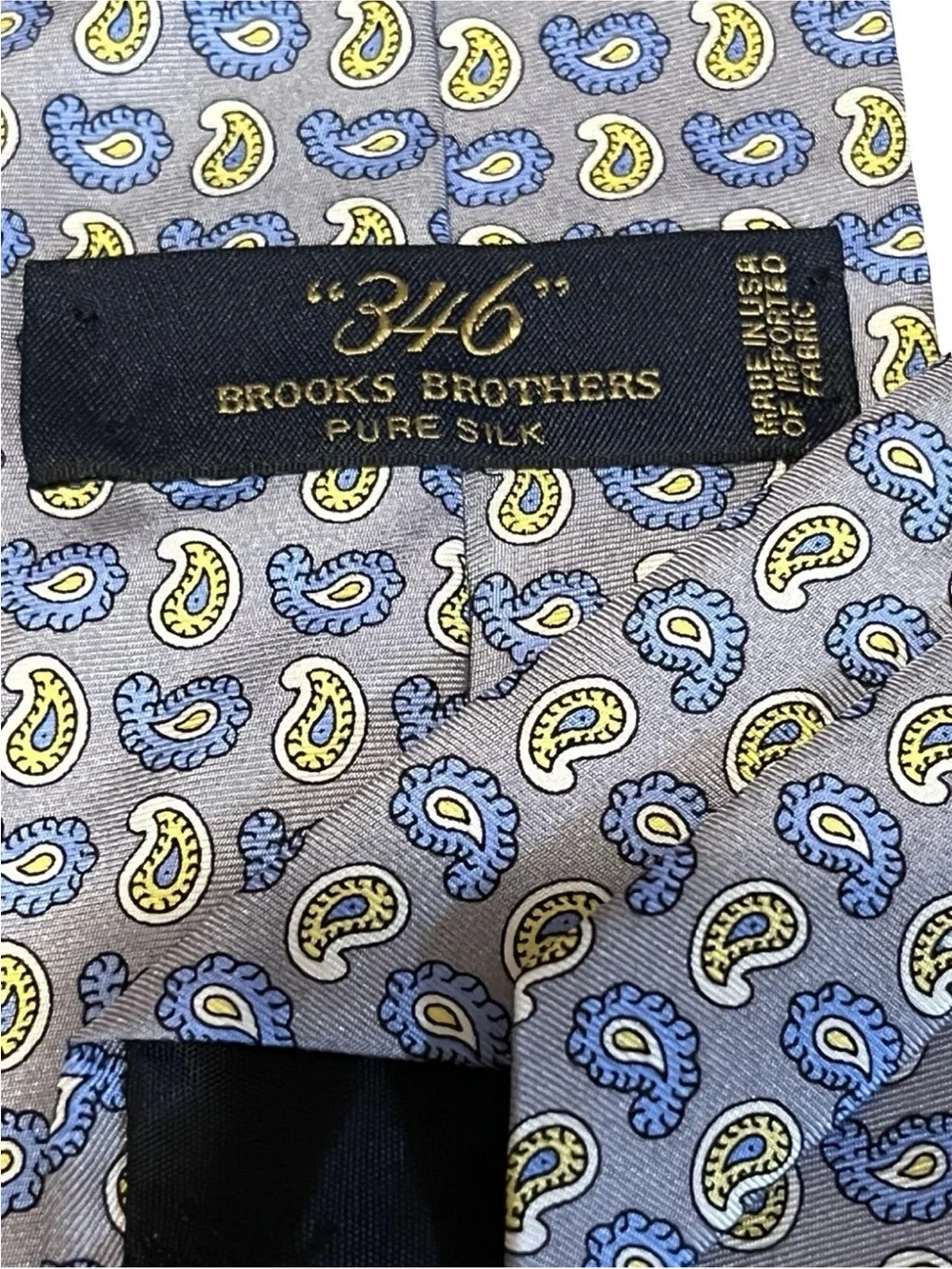 Brooks Brothers 346 Pure Silk Tie - Blue Paisley Tie made in the USA gray , blue